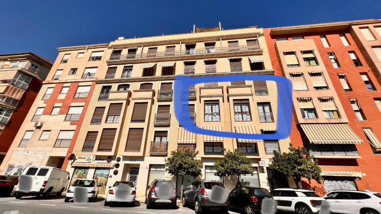 Homely Malaga Av Rosaleda Centro Historico Esterno foto